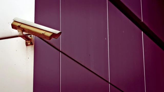 ustanovim-videonablyudenie-parkovki-s-nochnoy-semkoy